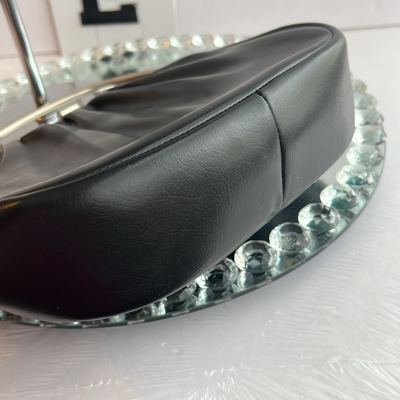 LOW START vintage black leather silver metal strap handbag - Picture 4 of 11